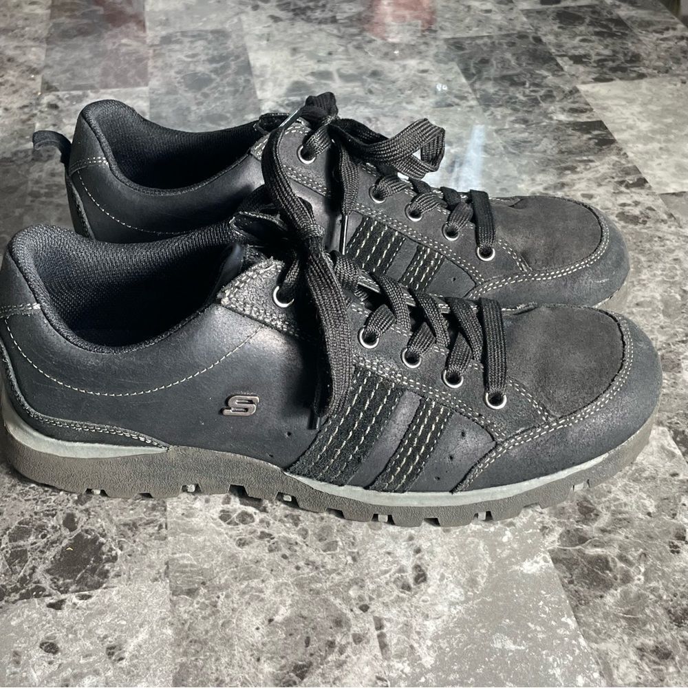 SKECHERS SHOES  